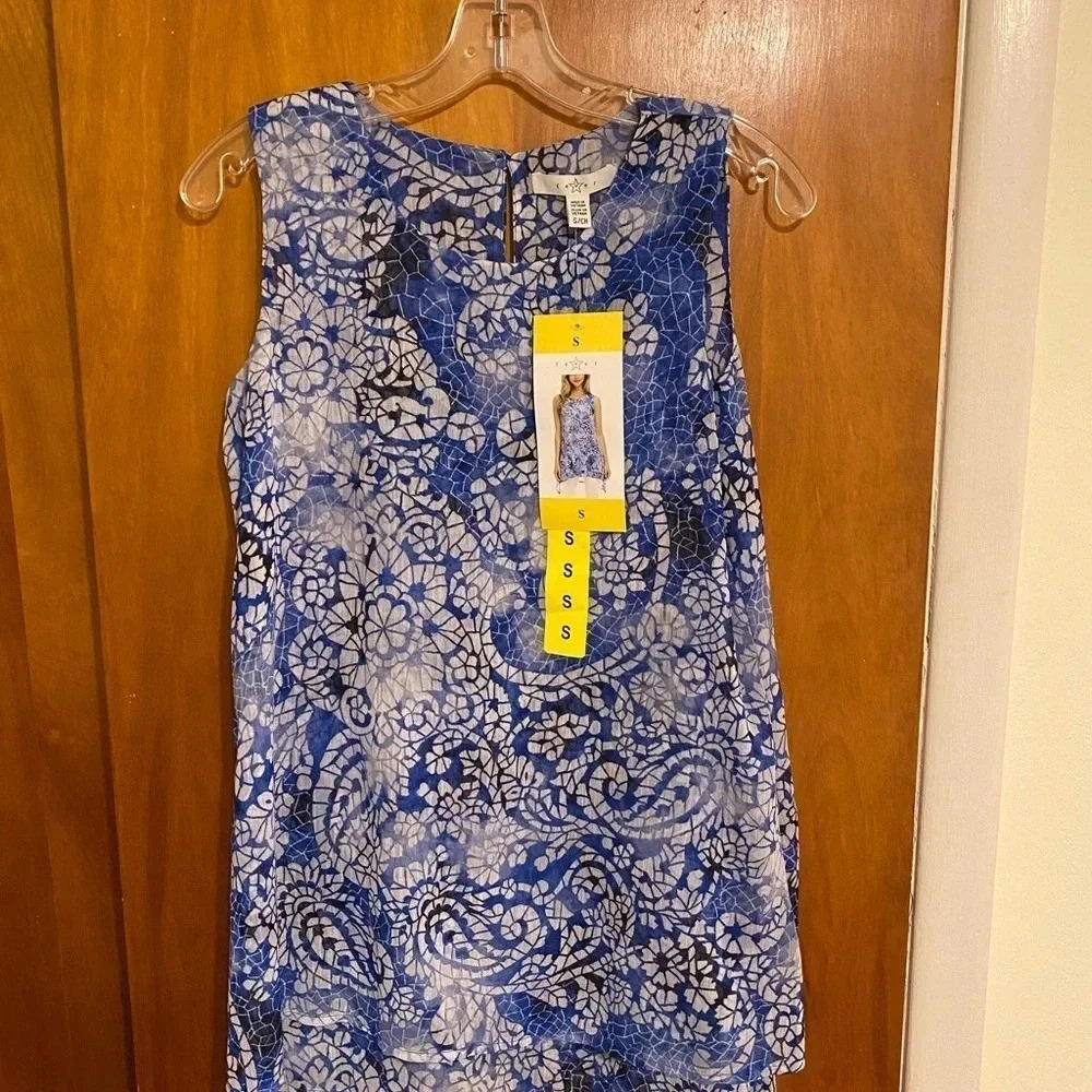 Fever Women’s Blue and White Sleeveless Top Size Small